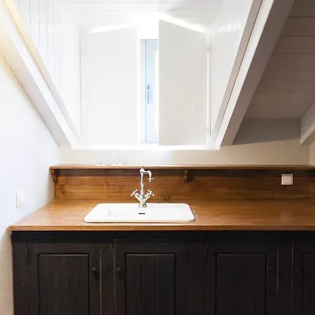 Quinta Rosa Amarela Oda ve Kahvaltı Boliqueime